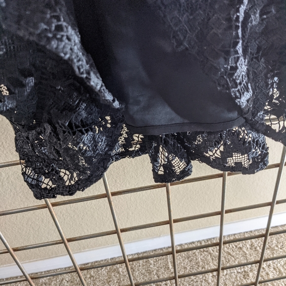 SUGAR+LIPS "ALL MY LOVE" PLUNGING LACE/CROCHET BLACK DRESS.  SZ:. XS - Picture 9 of 12